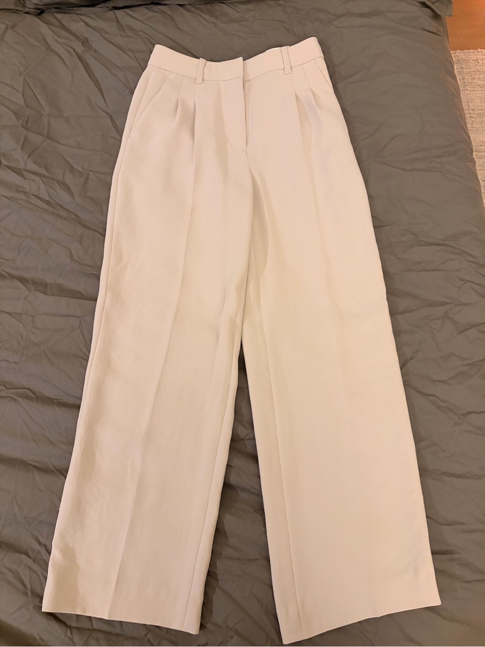 THE EFFORTLESS PANT ARITZIA